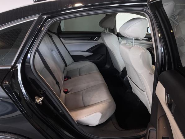 Honda Accord X с пробегом 2018 года, цена 1 755 100 рублей, 150980 км, седан, Автокод Объявления