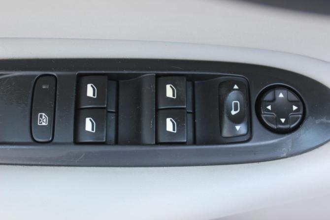 Citroen C4 II с пробегом 2011 года, цена 627 000 рублей, 117967 км, хэтчбек, Автокод Объявления