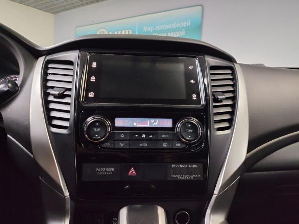 Mitsubishi Pajero Sport III с пробегом 2018 года, цена 2 699 000 рублей, 223213 км, внедорожник, Автокод Объявления