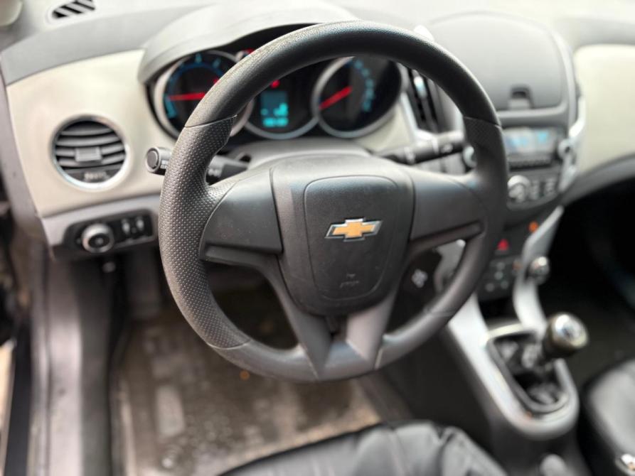 Chevrolet Cruze I Рестайлинг Череповец  - изображение 11