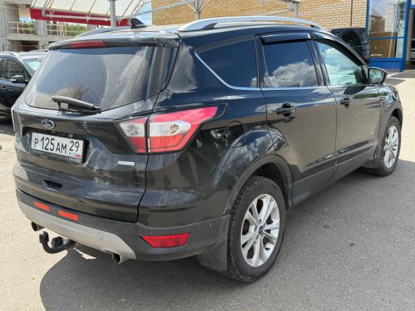 Ford Kuga II Рестайлинг с пробегом 2017 года, цена 1 200 000 рублей, 181021 км, внедорожник, Автокод Объявления