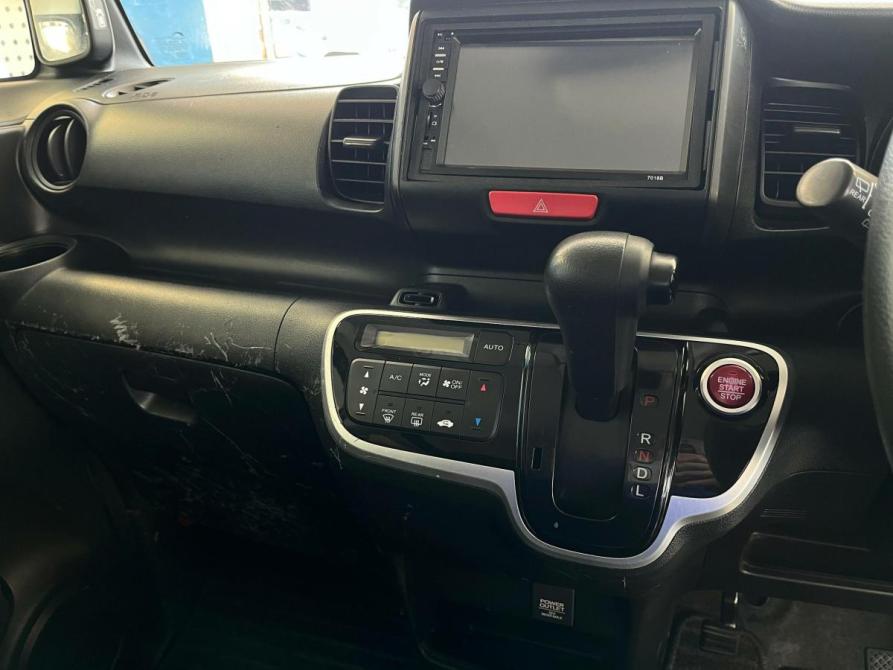 Honda N-BOX I Рестайлинг Нижнекамск  - изображение 16