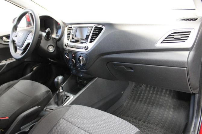 Hyundai Solaris II с пробегом 2019 года, цена 1 298 000 рублей, 74508 км, седан, Автокод Объявления