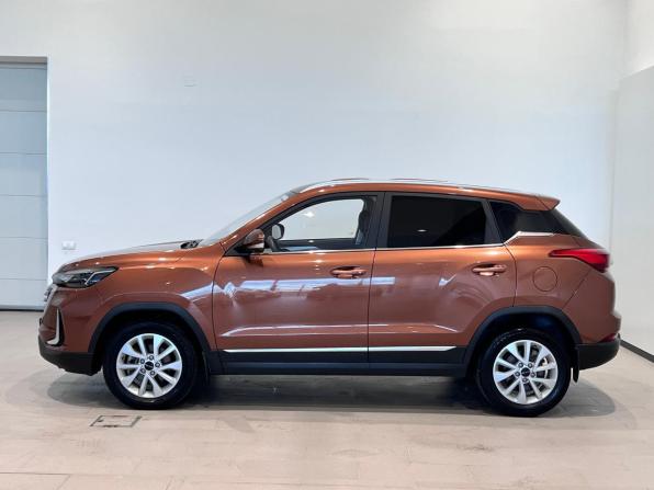 BAIC X35 с пробегом 2023 года, цена 1 299 000 рублей, 106518 км, внедорожник, Автокод Объявления