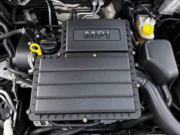 Volkswagen Polo V Рестайлинг с пробегом 2019 года, цена 1 420 000 рублей, 75989 км, седан, Автокод Объявления