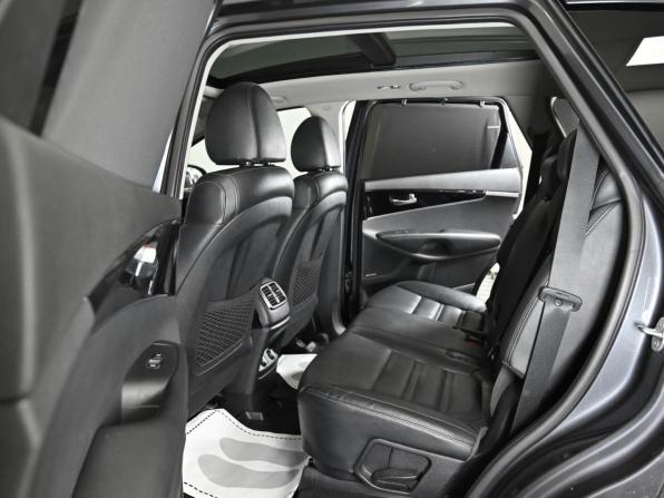 Kia Sorento III Prime Рестайлинг с пробегом 2018 года, цена 1 679 000 рублей, 88000 км, внедорожник, Автокод Объявления