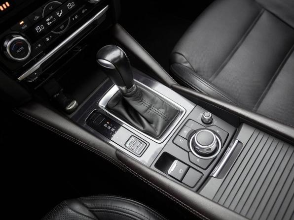 Mazda 6 III (GJ) Рестайлинг с пробегом 2017 года, цена 2 350 000 рублей, 100717 км, седан, Автокод Объявления