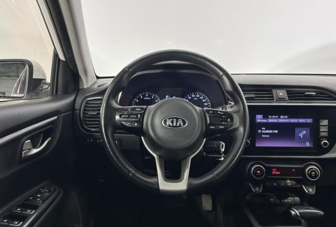 Kia Rio IV Рестайлинг с пробегом 2021 года, цена 1 735 000 рублей, 80170 км, седан, Автокод Объявления