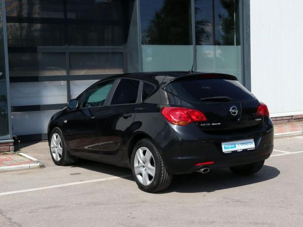 Opel Astra J с пробегом 2011 года, цена 559 000 рублей, 133000 км, хэтчбек, Автокод Объявления