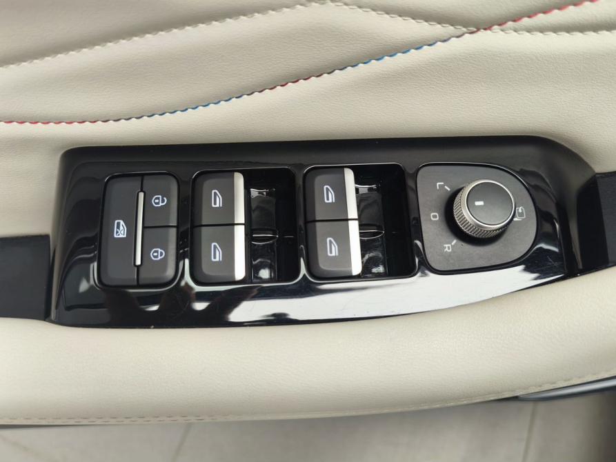Geely Monjaro I Москва  - изображение 18