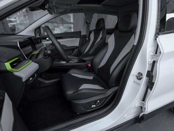 Geely Coolray I Рестайлинг с пробегом 2024 года, цена 2 180 000 рублей, 17001 км, внедорожник, Автокод Объявления