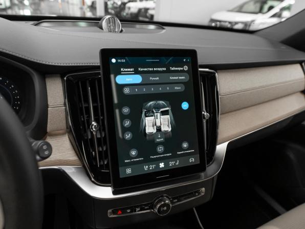 Volvo XC90 II Рестайлинг 2 с пробегом 2025 года, цена 9 950 000 рублей, 30 км, внедорожник, Автокод Объявления
