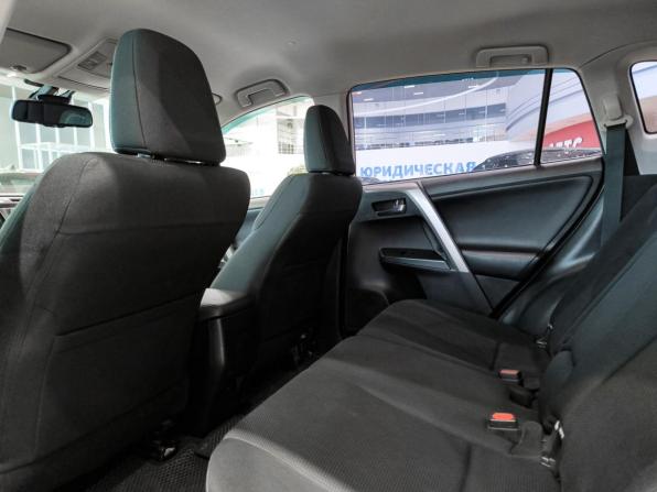 Toyota RAV4 IV (XA40) Рестайлинг с пробегом 2016 года, цена 2 290 000 рублей, 136713 км, внедорожник, Автокод Объявления