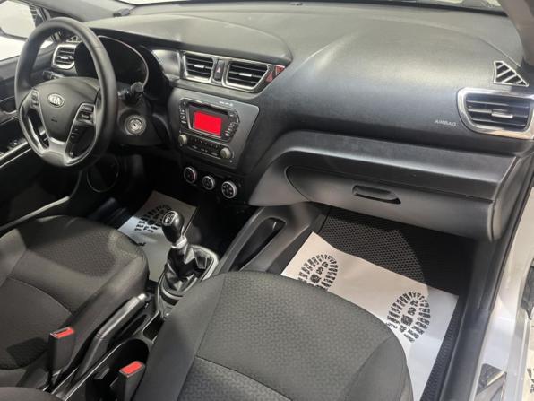 Kia Rio III Рестайлинг с пробегом 2015 года, цена 829 000 рублей, 207836 км, седан, Автокод Объявления