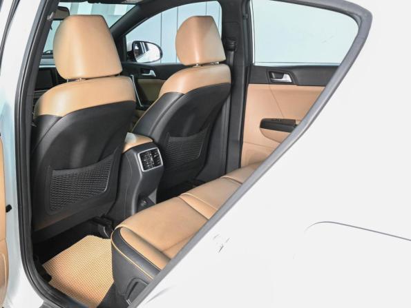 Kia Sportage IV Рестайлинг с пробегом 2018 года, цена 2 199 000 рублей, 192853 км, внедорожник, Автокод Объявления
