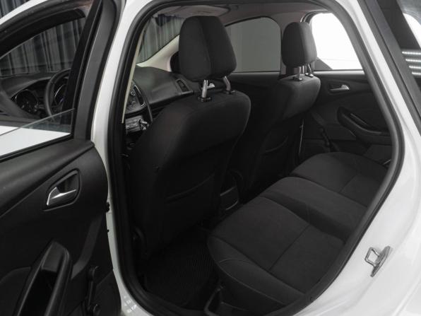 Ford Focus III Рестайлинг с пробегом 2015 года, цена 929 000 рублей, 141866 км, универсал, Автокод Объявления
