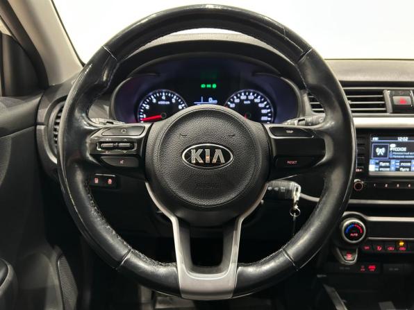 Kia Rio IV с пробегом 2018 года, цена 1 199 000 рублей, 118419 км, хэтчбек, Автокод Объявления