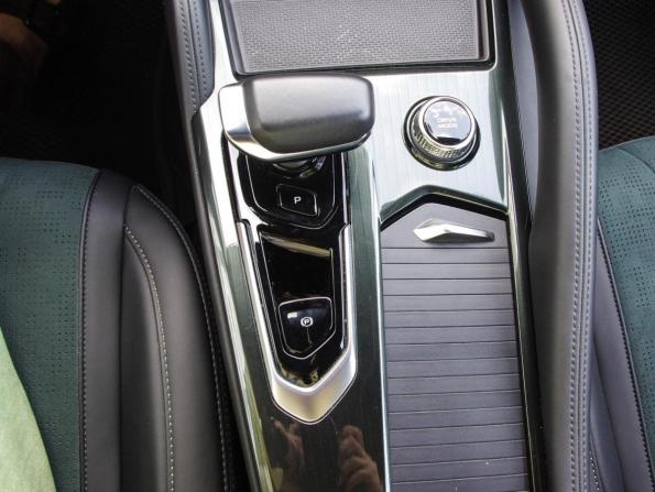 Geely Monjaro I с пробегом 2023 года, цена 3 500 000 рублей, 15897 км, внедорожник, Автокод Объявления