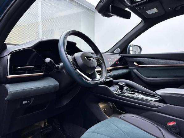 Geely Monjaro I с пробегом 2023 года, цена 3 250 000 рублей, 60000 км, внедорожник, Автокод Объявления