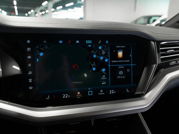 Volkswagen Touareg III Рестайлинг с пробегом 2024 года, цена 9 750 000 рублей, 29732 км, внедорожник, Автокод Объявления