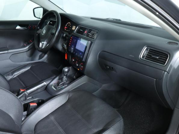 Volkswagen Jetta VI с пробегом 2011 года, цена 749 000 рублей, 226218 км, седан, Автокод Объявления