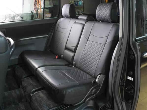 Toyota ISis I Рестайлинг с пробегом 2009 года, цена 1 399 000 рублей, 157700 км, компактвэн, Автокод Объявления