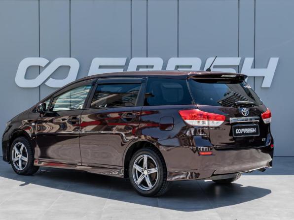 Toyota Wish II с пробегом 2011 года, цена 1 050 000 рублей, 193074 км, минивэн, Автокод Объявления
