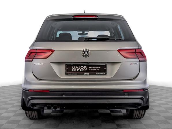 Volkswagen Tiguan II с пробегом 2018 года, цена 2 720 000 рублей, 89711 км, внедорожник, Автокод Объявления