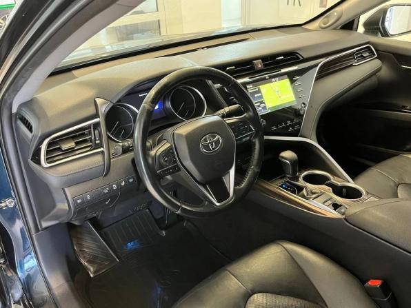 Toyota Camry VIII (XV70) с пробегом 2019 года, цена 2 390 000 рублей, 237913 км, седан, Автокод Объявления