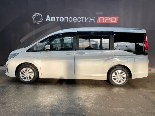 Honda Stepwgn V с пробегом 2015 года, цена 1 720 000 рублей, 91386 км, минивэн, Автокод Объявления