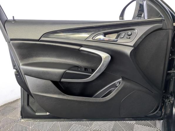 Opel Insignia I Рестайлинг с пробегом 2014 года, цена 1 500 000 рублей, 140900 км, универсал, Автокод Объявления