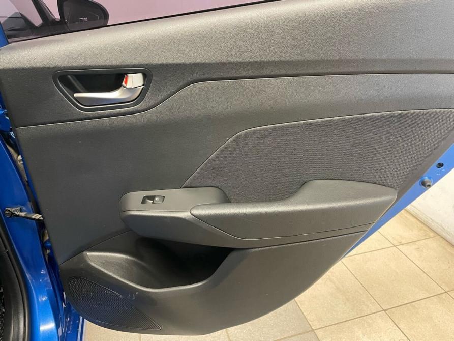 Hyundai Solaris II Санкт-Петербург  - изображение 17