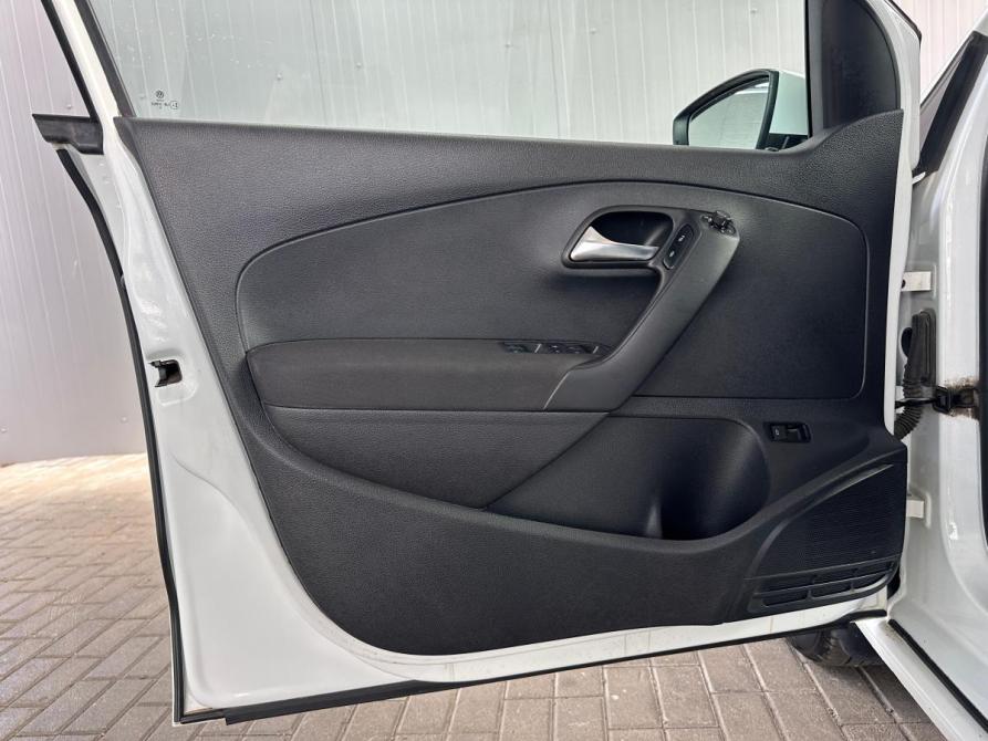 Volkswagen Polo V Рестайлинг Тамбов  - изображение 19