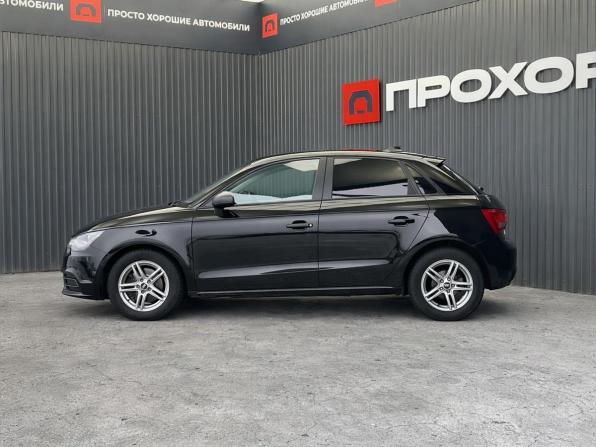 Audi A1 I (8X) с пробегом 2013 года, цена 897 000 рублей, 184245 км, хэтчбек, Автокод Объявления