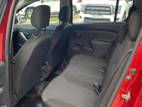 Renault Sandero II с пробегом 2014 года, цена 685 000 рублей, 116407 км, хэтчбек, Автокод Объявления