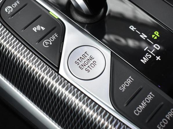BMW 3 серии VII (G2x) с пробегом 2019 года, цена 3 349 000 рублей, 96135 км, седан, Автокод Объявления