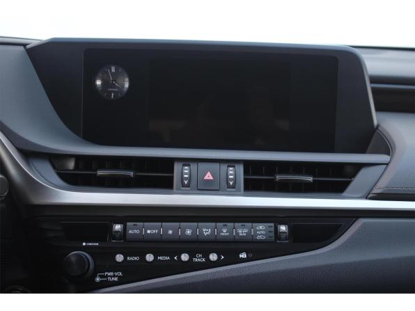 Lexus ES VII с пробегом 2019 года, цена 3 360 000 рублей, 106524 км, седан, Автокод Объявления