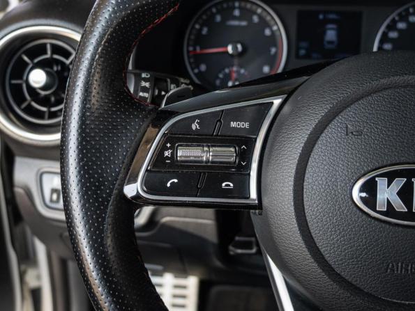 Kia K3 II с пробегом 2019 года, цена 2 230 000 рублей, 102702 км, хэтчбек, Автокод Объявления