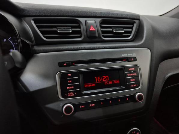Kia Rio III Рестайлинг с пробегом 2017 года, цена 1 174 000 рублей, 118585 км, седан, Автокод Объявления