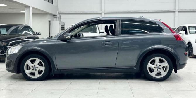 Volvo C30 I Рестайлинг с пробегом 2012 года, цена 889 000 рублей, 119799 км, хэтчбек, Автокод Объявления