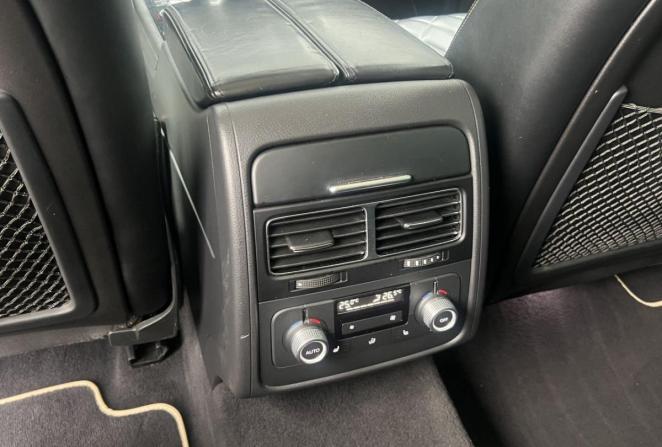 Volkswagen Touareg II Рестайлинг с пробегом 2016 года, цена 2 790 000 рублей, 215989 км, внедорожник, Автокод Объявления