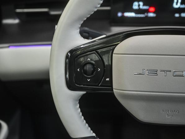 JETOUR DASHING I с пробегом 2023 года, цена 1 999 000 рублей, 15597 км, внедорожник, Автокод Объявления