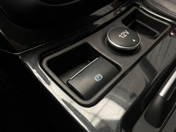 Ford Kuga II Рестайлинг с пробегом 2017 года, цена 1 607 000 рублей, 116600 км, внедорожник, Автокод Объявления