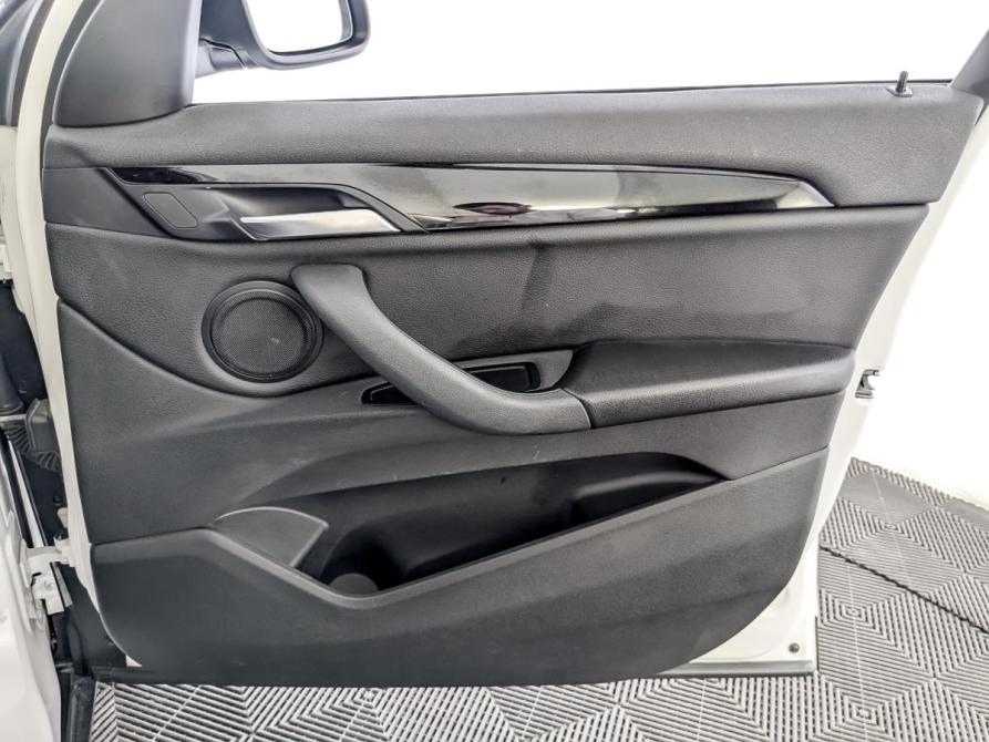 BMW X1 II (F48) Москва  - изображение 24