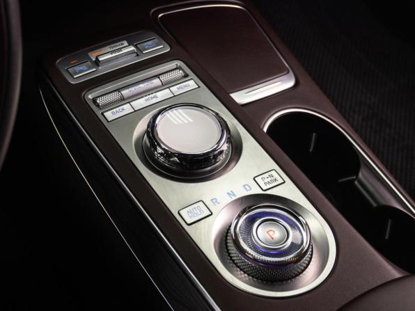 Genesis GV70 I с пробегом 2021 года, цена 5 399 000 рублей, 37168 км, внедорожник, Автокод Объявления