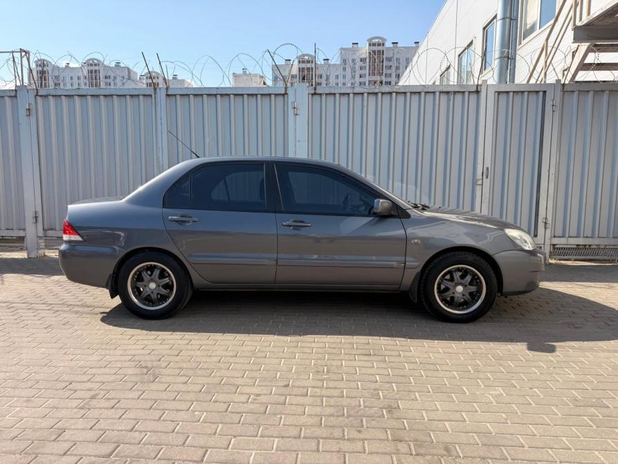 Mitsubishi Lancer IX Рестайлинг Ростов-на-Дону  - изображение 6