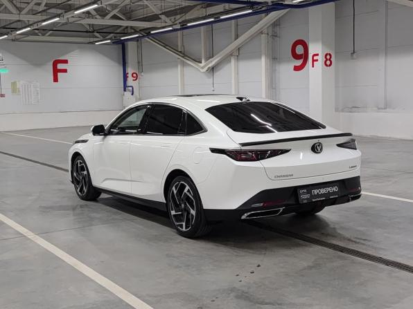 Changan Lamore с пробегом 2023 года, цена 2 190 000 рублей, 16174 км, седан, Автокод Объявления