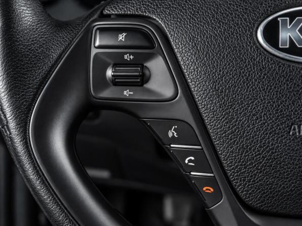 Kia Ceed II Рестайлинг с пробегом 2016 года, цена 1 020 000 рублей, 170523 км, хэтчбек, Автокод Объявления