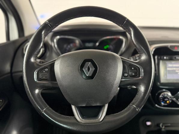 Renault Kaptur I с пробегом 2017 года, цена 1 199 000 рублей, 129887 км, внедорожник, Автокод Объявления