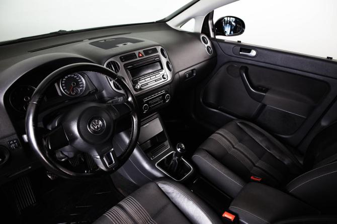 Volkswagen Golf V с пробегом 2012 года, цена 749 000 рублей, 174916 км, универсал, Автокод Объявления